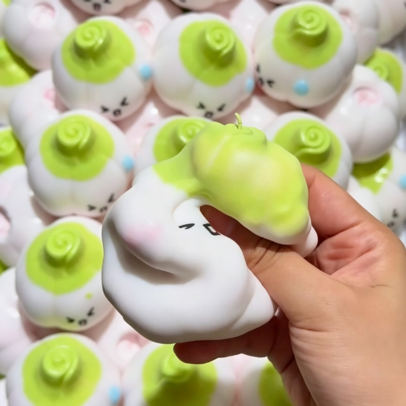 Cute Emoji Garlic ﻿Squishy Str - Party Games For Adults And Kids 评论和价格